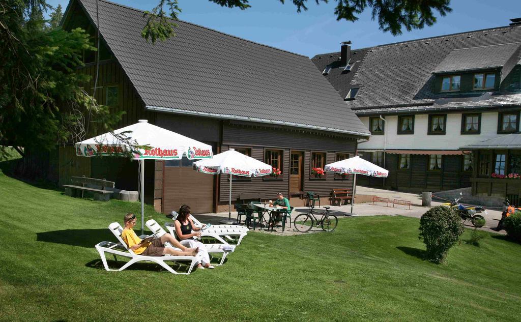 Hohengasthof Lowen - Escheck Schönwalde Exterior foto